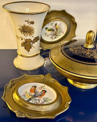 NĚMECKÁ #6 I Echt Gold Luxusní velká porcelánová dóza zdobená tmavým kobaltem a silným zlacením s leptem z pravého zlata,...