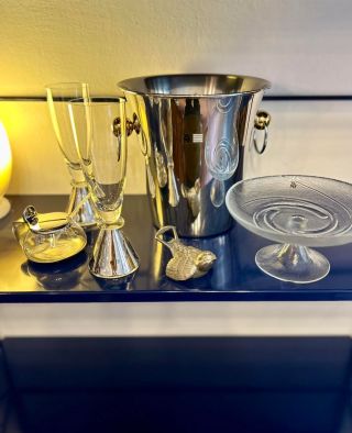 NĚMECKÁ #1 I Kov & sklo Dokonalý velký chladič na šampaňské vyrobený továrnou WMF v 70.-80. letech minulého století z...