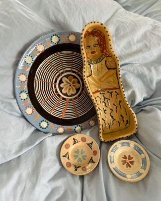 COTTAGECORE #5 I Ne úplně rustikální keramika Tyhle kousky mají hravý twist! . Starožitná pečící forma z Francie z první...