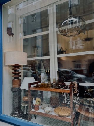 MOCHA MOUSSE Pantone vyhlásil barvou roku 2025 nádhernou krémovou hnědou, tak než se rok přehoupne, co udělá...