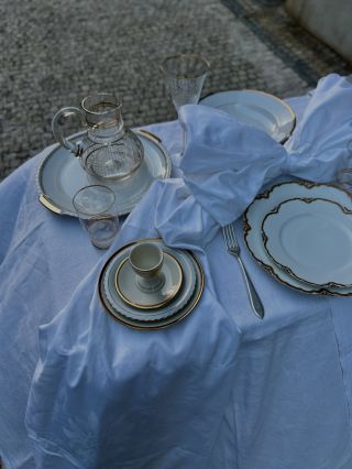 BÍLÉ ZLATO Není klasičtější slavnostní stolování než s bělostným porcelánem a zlatými či stříbrnými akcenty! Já vím, že tu...